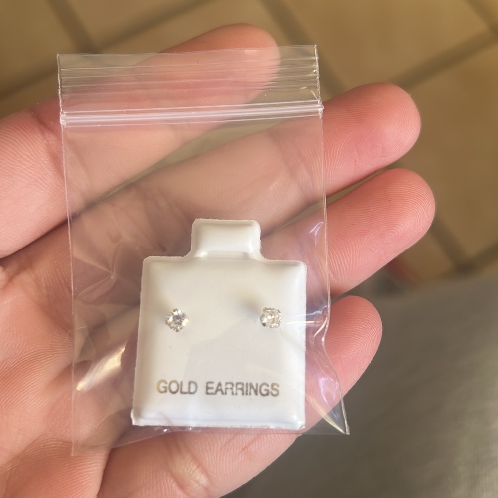 Small 10k gold studded earrings